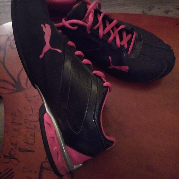 Woman puma - Picture 2 of 5